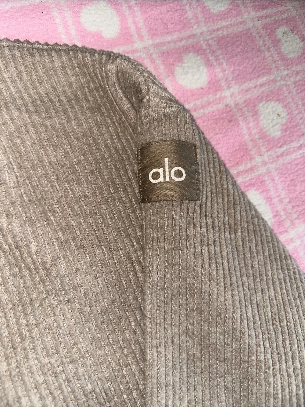 ALO Yoga Cropped Ribbed V-Neck Sweater in Taupe